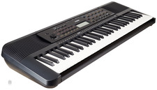 Yamaha psr-E273 noir en très bon état (utilisé 3 fois) 