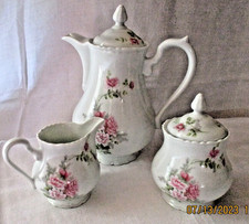 SERVICE A CAFE EN PORCELAINE DE LIMOGES signé 26 pcs-Exclusivité  décor pivoines