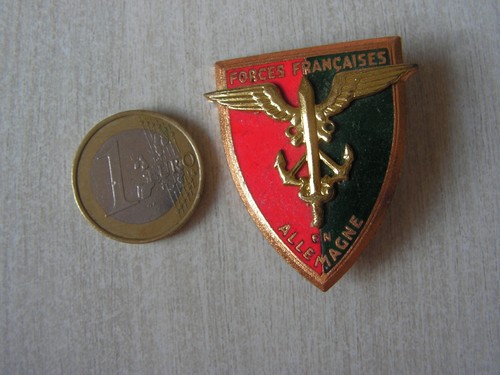 Insigne militaire forces - ,