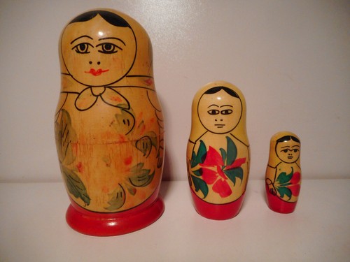 Matriochka poupées russes