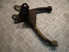 triangle inférieur avant