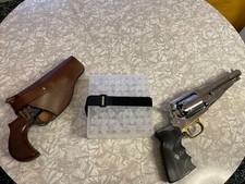 boite pour le tir à la poudre noire (Compacte) avec 40 tubes 2ml & 2 entonnoirs