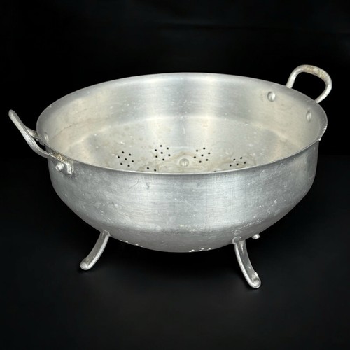 Ancienne passoire aluminium