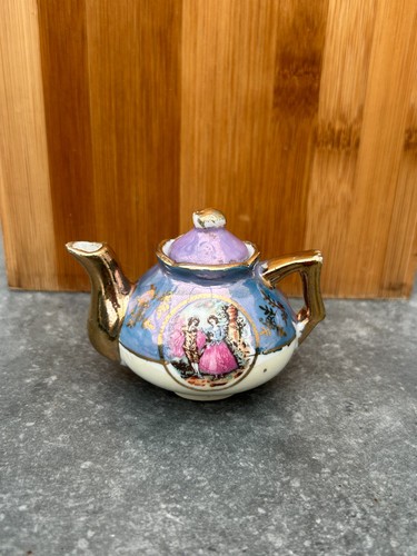 Petite théière dinette - petite,