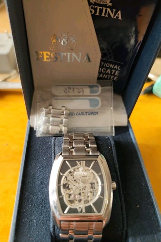 Montre festina squelette - montre,