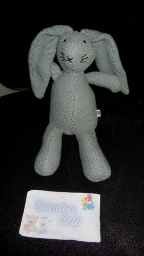 Doudou peluche lapin tricot