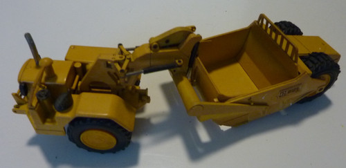 Cat 621 nzg scraper - 621,