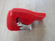 ancien ouvre boite metal plastique rouge France vintage cuisine french kitchen