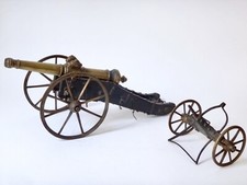  Maquette d'arsenal canon