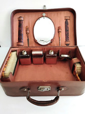 Ancienne   Trousse de Toilette
