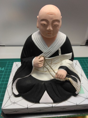 Statue bouddhiste artisanale