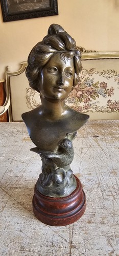 Art nouveau bronze bust - bronze,