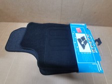 JEU DE TROIS TAPIS DE SOL OPEL CORSA C