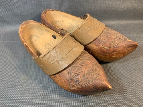 Ancienne paire sabot - de,