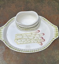 Plat à asperges en barbotine