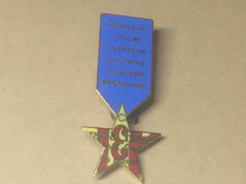 Rare pin whisky - rare, pin's