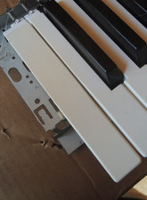 ROLAND  XP80 and many LOWER E Mi  weighted original Key   100% FONCTIONNELLE