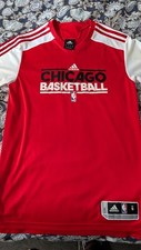 t shirt maillot nba chicago bulls derrick rose taille S  TBE