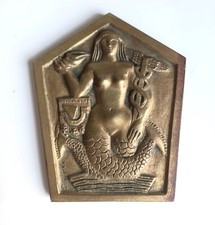 plaque ESSO bronze par Secchioli & Susse Frères. Presse papier