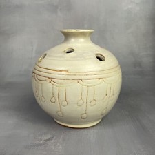 Vase boule pique fleur céramique poterie signé MF La Thuilière (74 Haute Savoie)