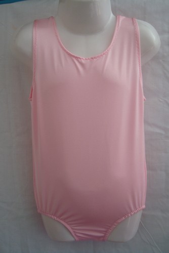 Justaucorps rose doux fait