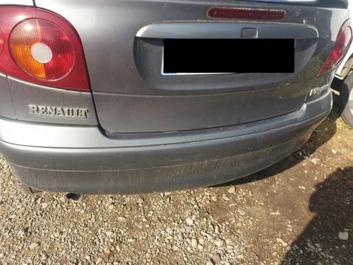 Pare choc arriere renault - arriere,