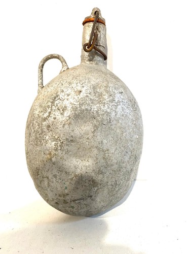 Ancienne gourde militaire - ancienne,