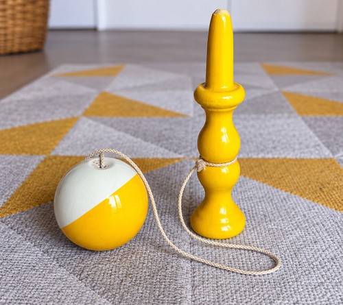 Bilboquet vintage jaune - , et