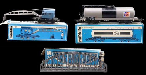 Train marklin 2 wagons - train,