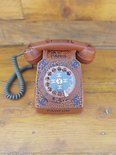 Téléphone vintage orange - téléphone, et