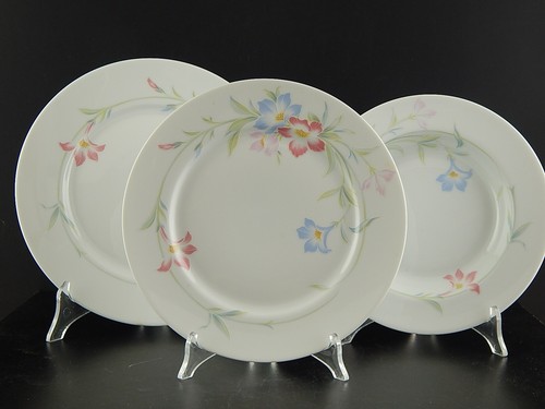 élégant service table 18 - Élégant,