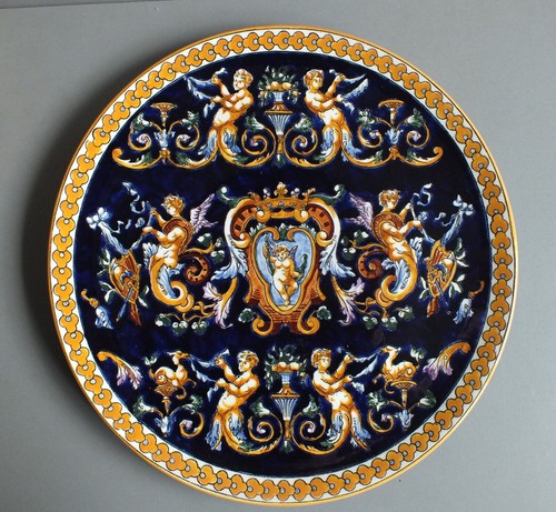 Beau grand plat - beau, en