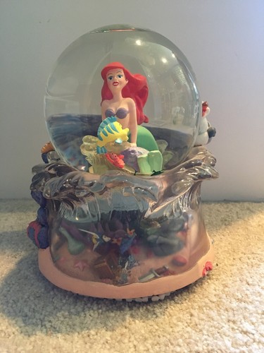 Disney snowglobe little - snowglobe,