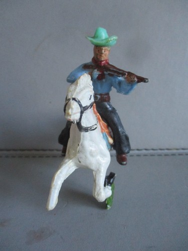 Rare figurine cavalier - rare,