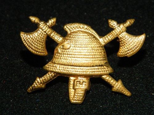 Insigne coiffe sapeurs - insigne,