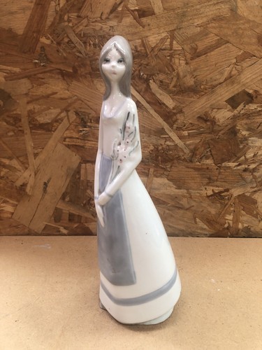 Ancienne figurine statue fille - statue,