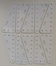 '' MECCANO '' LOT DE 10 PLAQUES FLEXIBLES TRIANGULAIRES 3X7 TROUS N° 224