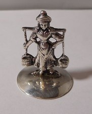 Figurine ancienne  " porteur d'eau " - metal argenté