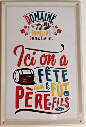 Plaque métal ici la - on, a