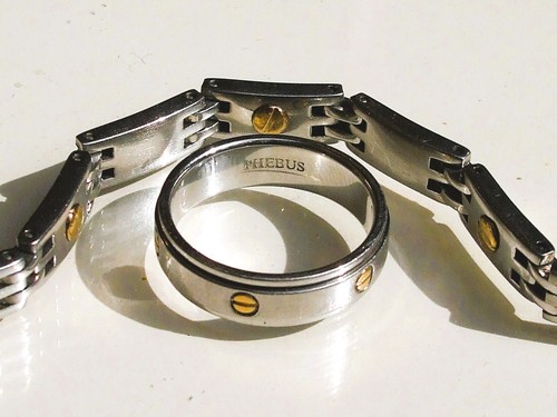 Lot bijoux acier et - acier,