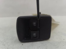 Interrupteur de leve vitre avant gauche RENAULT TRAFIC 3 COURT PHASE 1