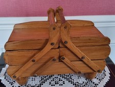 Ancienne Travailleuse Boîte à Couture en Bois Années 50/60