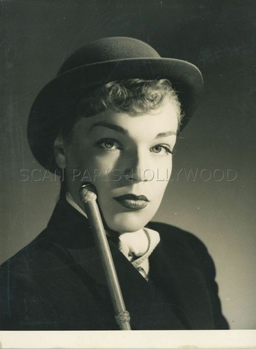 Simone signoret maneges 1949 - simone,