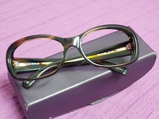 CADRE DE LUNETTES DE SOLEIL