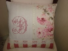Coussin roses anciennes sur