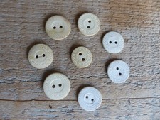WW2 boutons allemands carton pressé lot 3