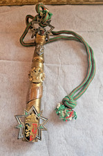 ANCIENNE QUILLE MILITAIRE 67