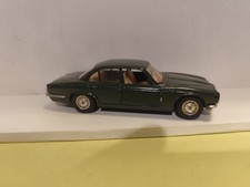 Solido voitures miniatures Jaguar XJ 12 1/43  (16)