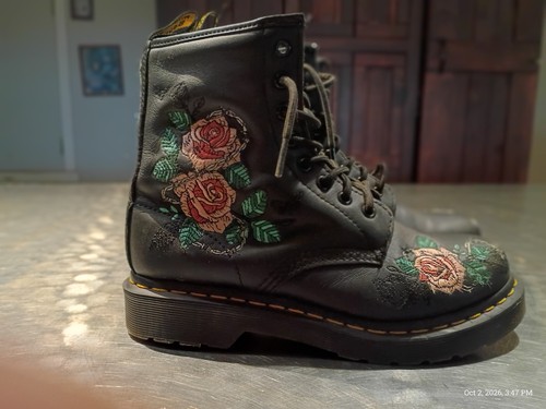 Womens martens boots - dr,