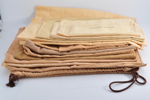 Louis vuitton monogramme dust - louis,